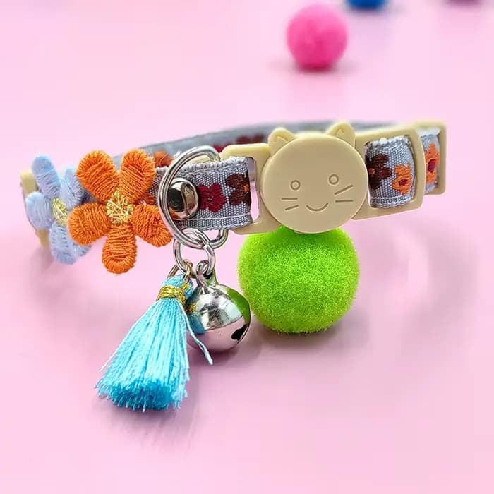 Collier pour chat avec cloche en dentelle