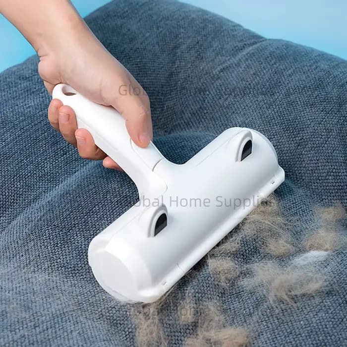 Brosse anti-poils pour chat