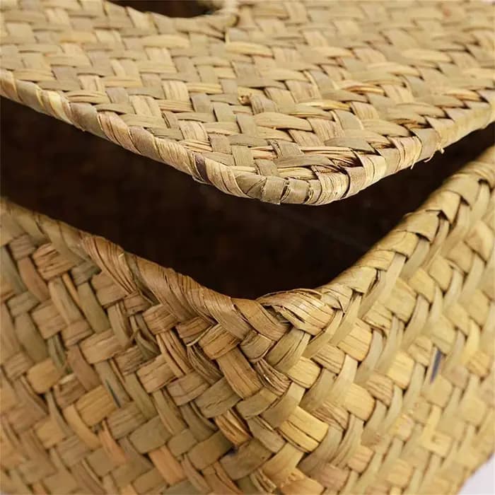 Nouvelle boîte à mouchoirs en rotin