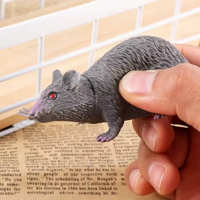 Faux petit Rat réaliste