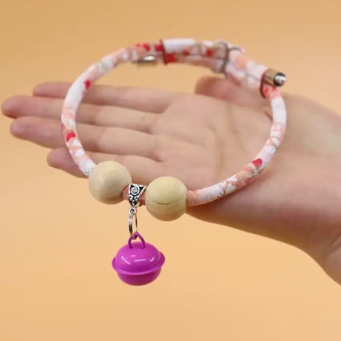 Collier anti-insectes naturel en bois de canhre