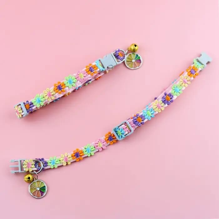 Collier pour animaux de compagnie avec cloche