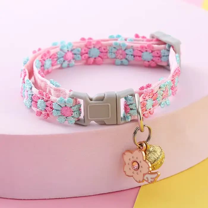 Collier pour animaux de compagnie avec cloche
