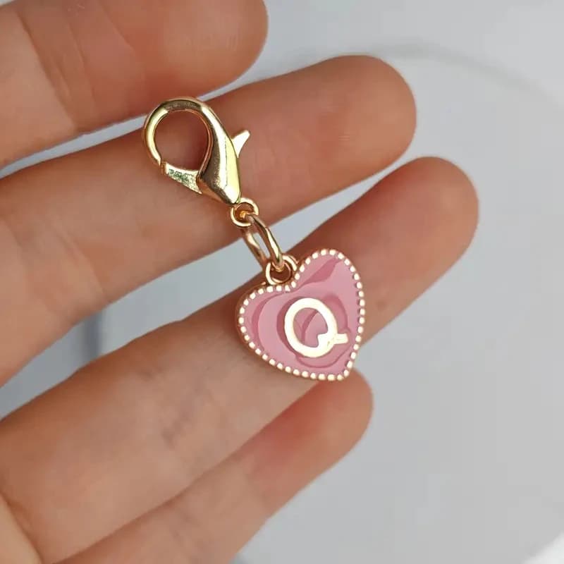 Porte-clés en forme de cœur avec 26 lettres de l'alphabet, pour sacs, écouteurs, breloques, accessoi