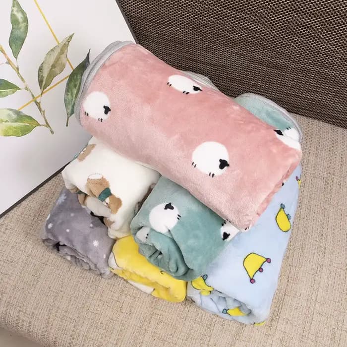 Couverture en flanelle douce pour chien, mignon imprimé de dessin animé, drap de lit pour animaux de