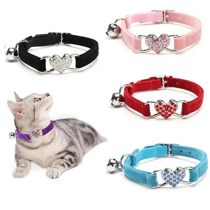 Collier de chat à breloque en forme de cœur et cloche, élastique de sécurité réglable avec matériau