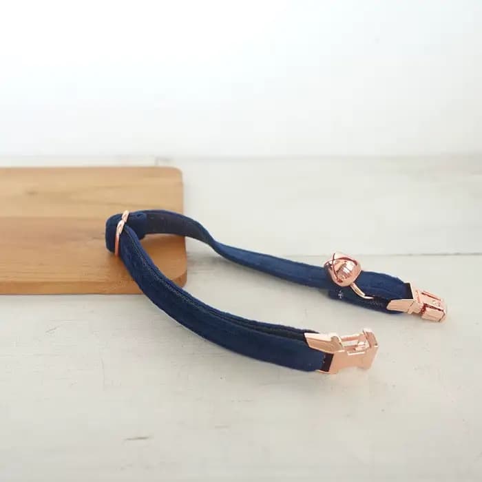 Collier de chat en velours personnalisé