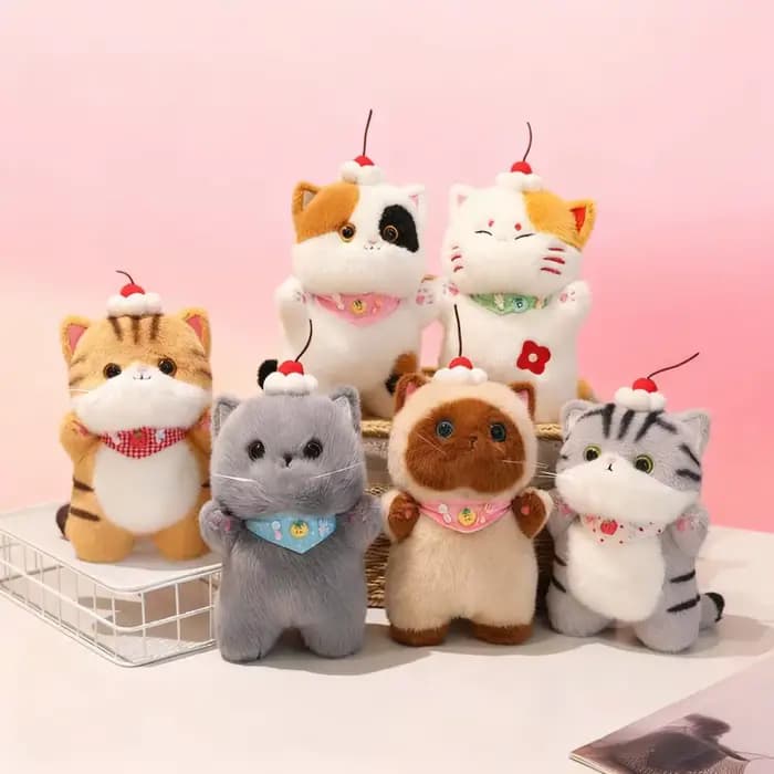 Jouet en peluche chaton mignon