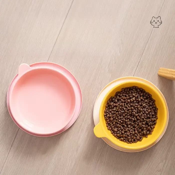 Les tapis repas pour animaux de compagnie sont anti-fuite