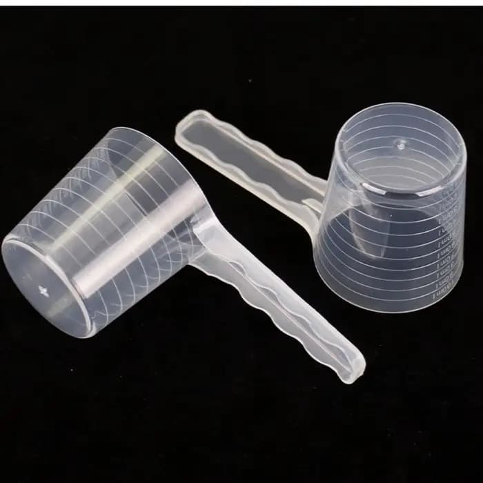 Mini cuillère doseuse pour aliments pour animaux de compagnie de 100 ml