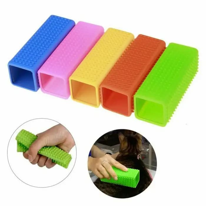 1 brosse de nettoyage efficace pour poils d'animaux