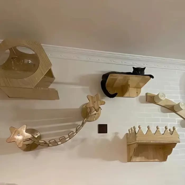 Structure d'escalade pour chat avec pont