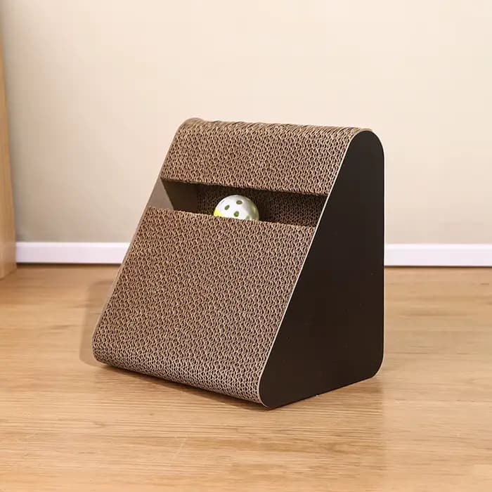 Griffoir pour chat 2 en 1 en carton en forme de triangle avec boules rotatives