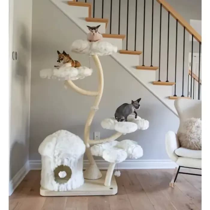 Arbre à chat moderne en bois avec motif floral