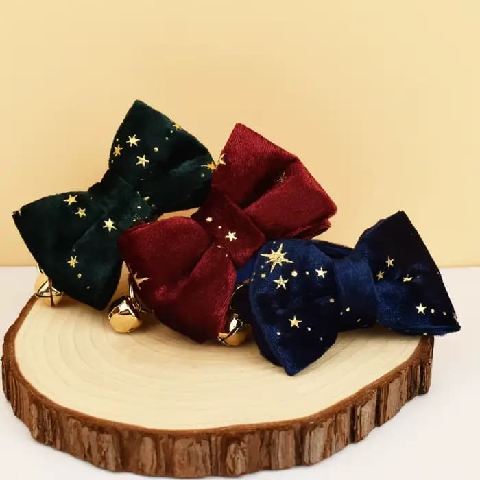 Collier pour chat avec nœud papillon réglable, personnalisé, sûr, avec nom gravé, doux
