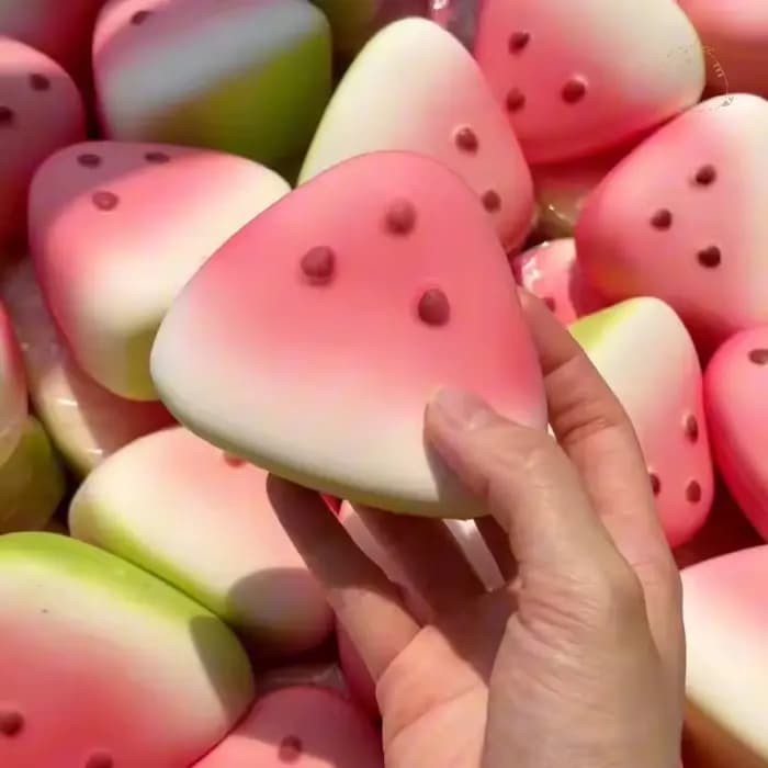 Jouet anti-stress à remontée lente en forme de fruit mignon pastèque, jouet sensoriel à rebond lent, jouet de décompression doux pour soulager le stress