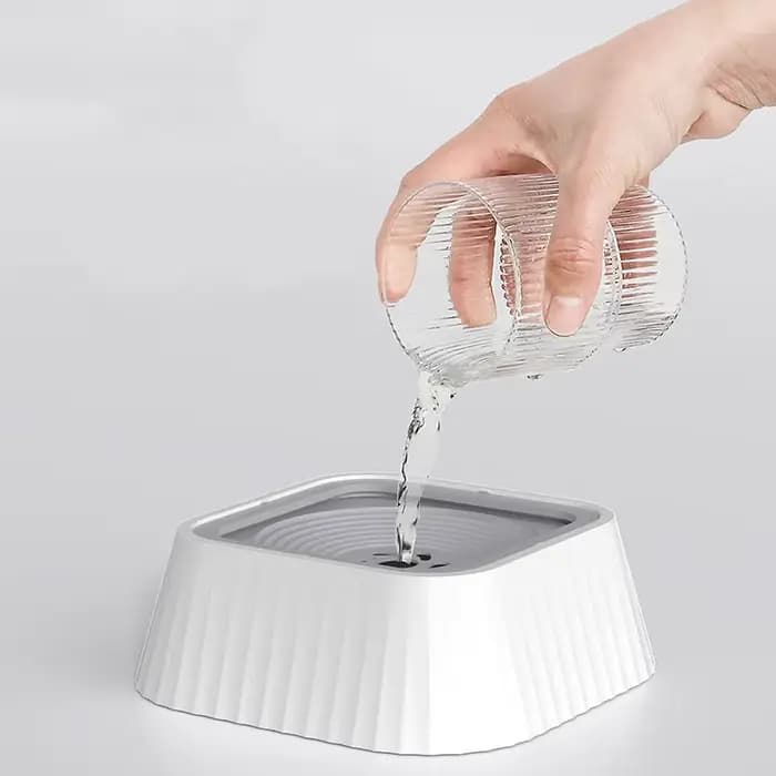 Bol à eau flottant pour animaux de compagnie