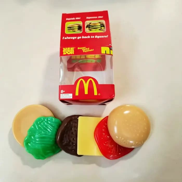 Jouet Squishy Burger en collaboration Mc×NeeDoh