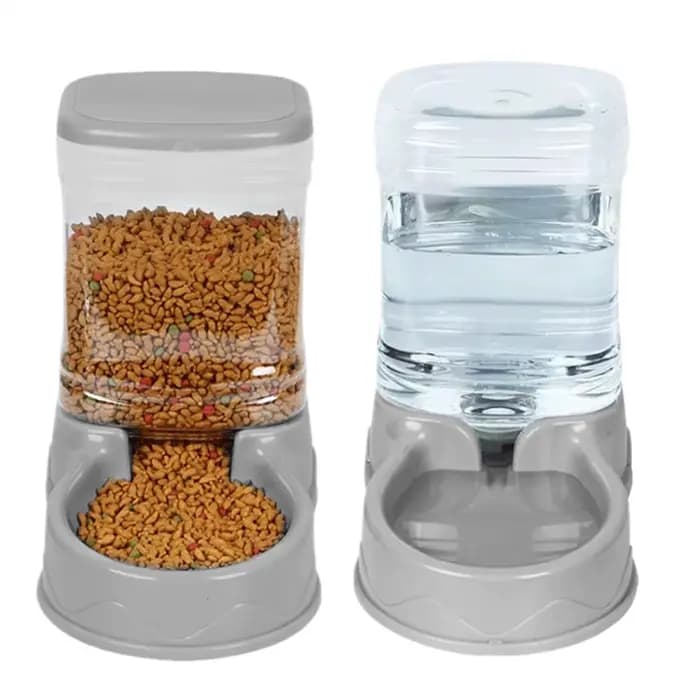 Distributeur automatique de nourriture et d'eau pour chats et chiens