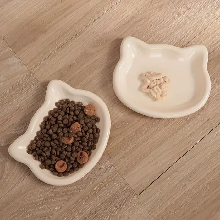 4 bols pour chat en plastique multicolores | Conçu en forme