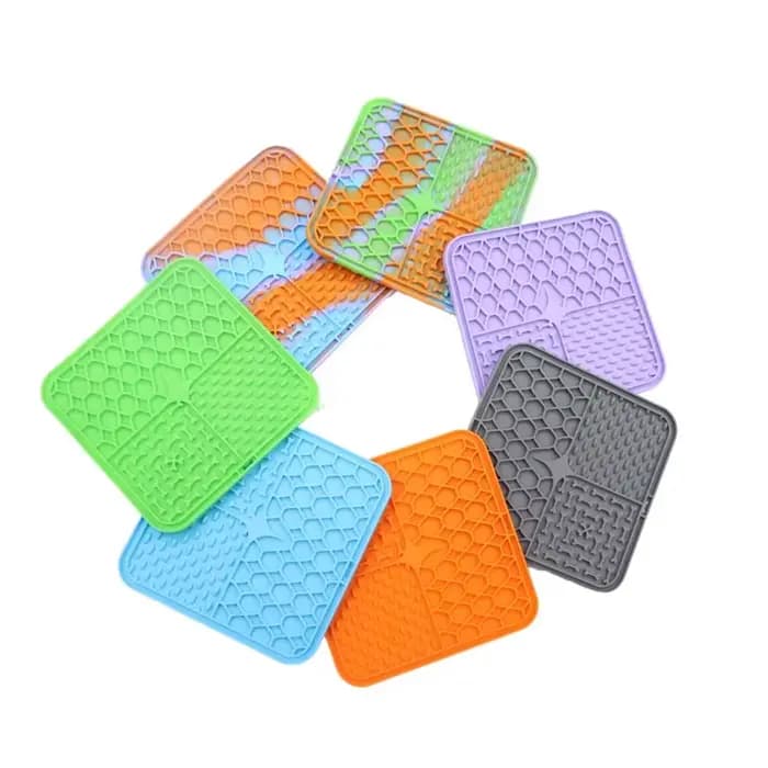 Napperon pour animaux de compagnie chat tapis d'alimentation lente chien lécher