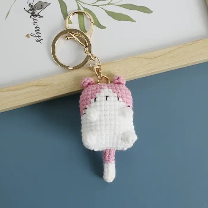 Pendentif chat au crochet