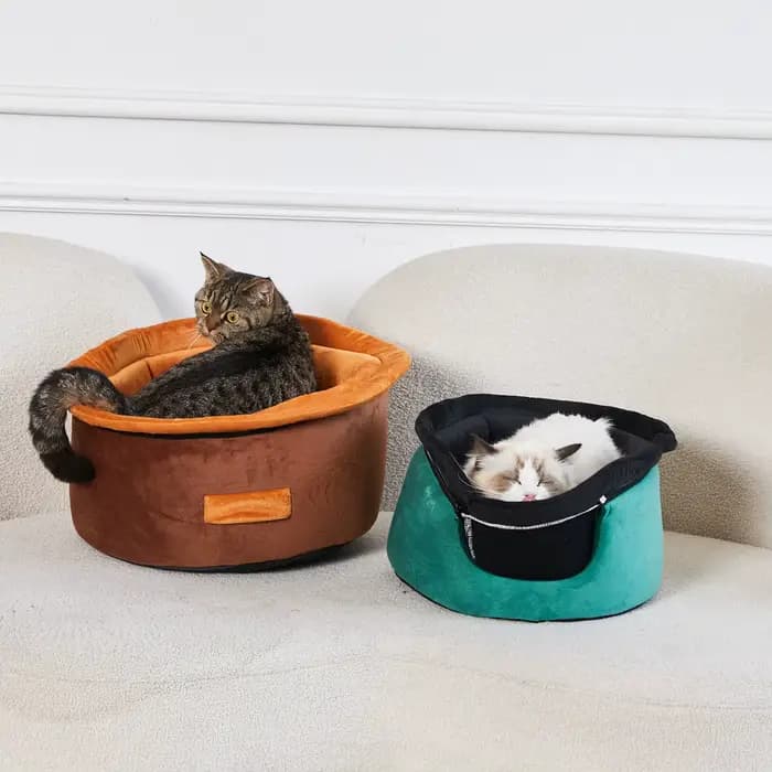 Nouveau panier-niche pour chat, chaud pour l'hiver, tout usage, petit, avec chapeau amovible, accessoires de sommeil doux pour animaux de compagnie avec oreillers