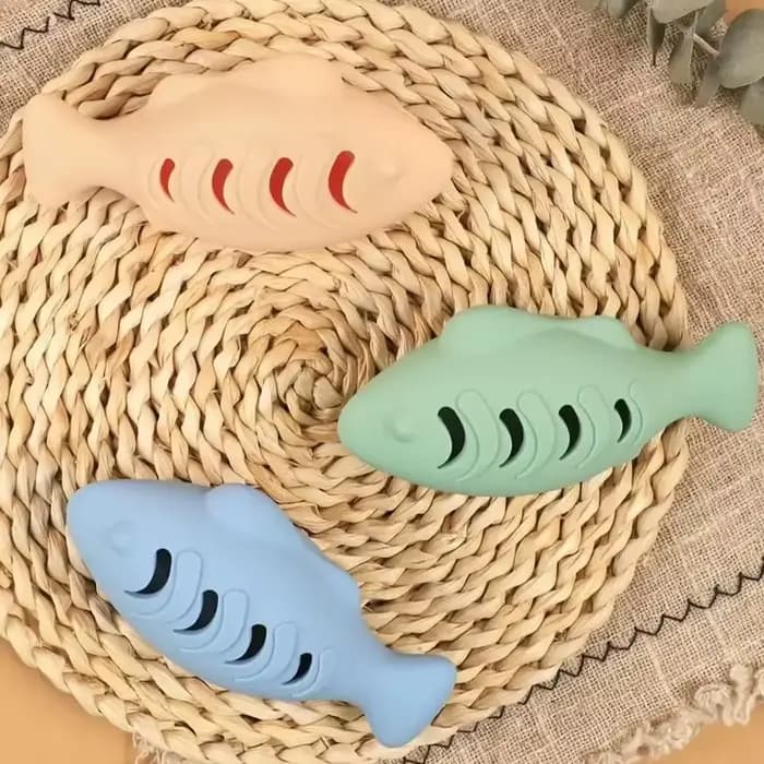 Jouet pour chat en silicone en forme de poisson