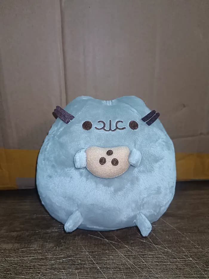 Peluche de chat simulé