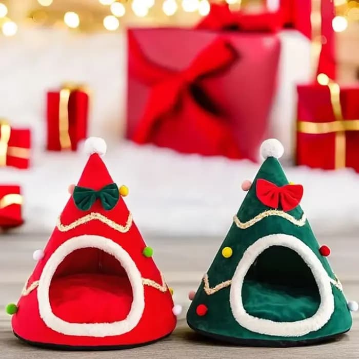 Nid de chat semi-fermé en forme d'arbre de Noël pour animaux de compagnie