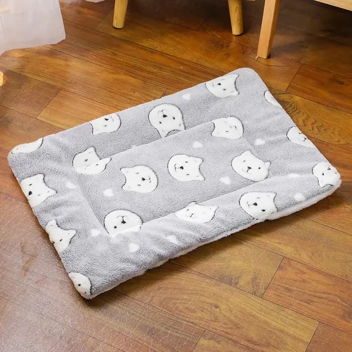 Tapis pour animaux de compagnie en flanelle