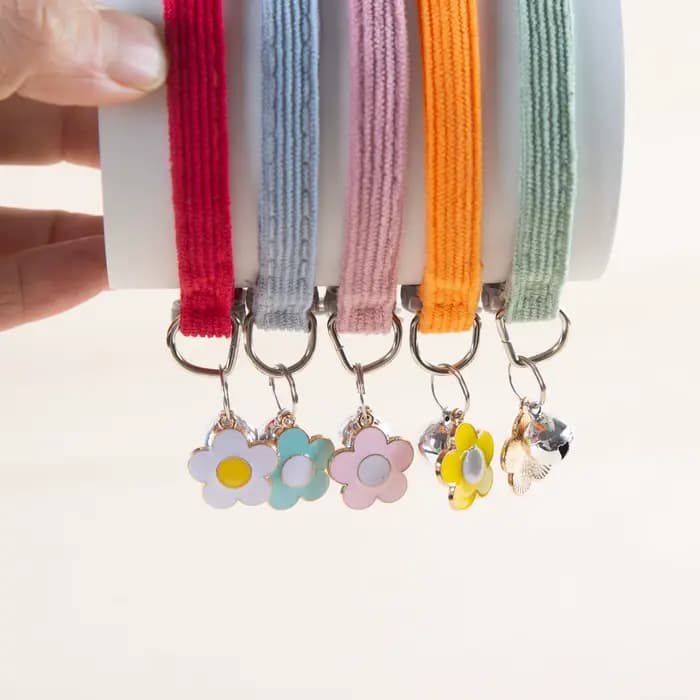 Paquet de 5 colliers de chat réglables avec cloche