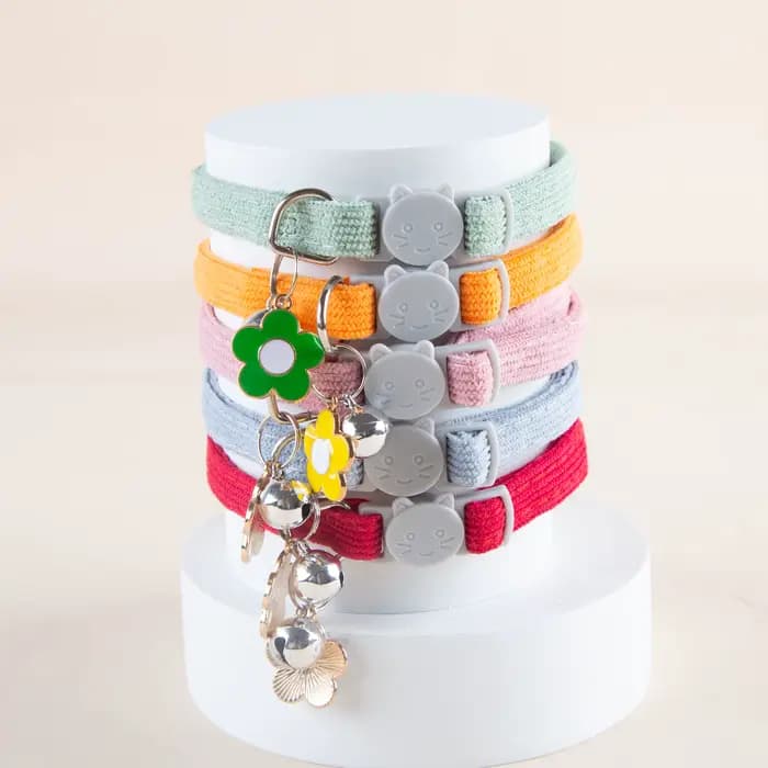 Paquet de 5 colliers de chat réglables avec cloche