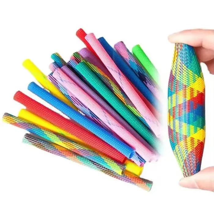 Tube télescopique coule en spirale flexible pour chat
